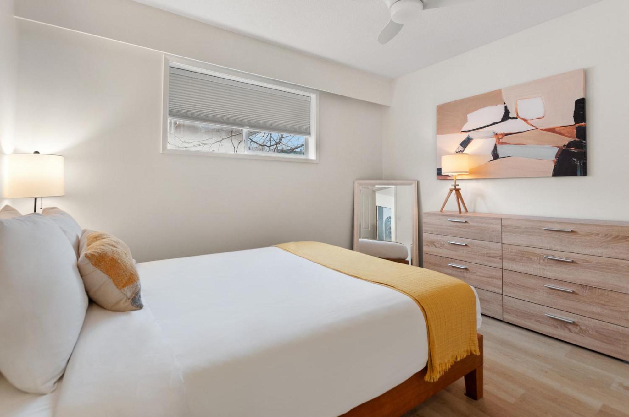 Okanagan Lakefront Resort Пентиктън Екстериор снимка