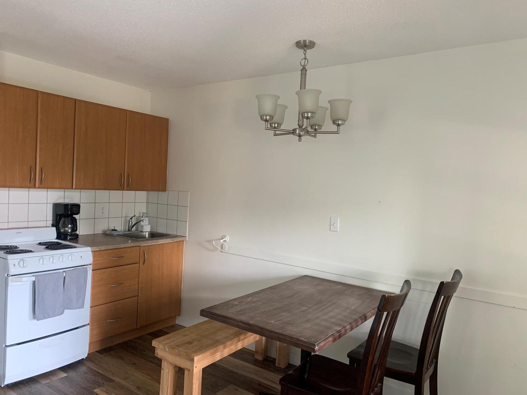Okanagan Lakefront Resort Пентиктън Екстериор снимка