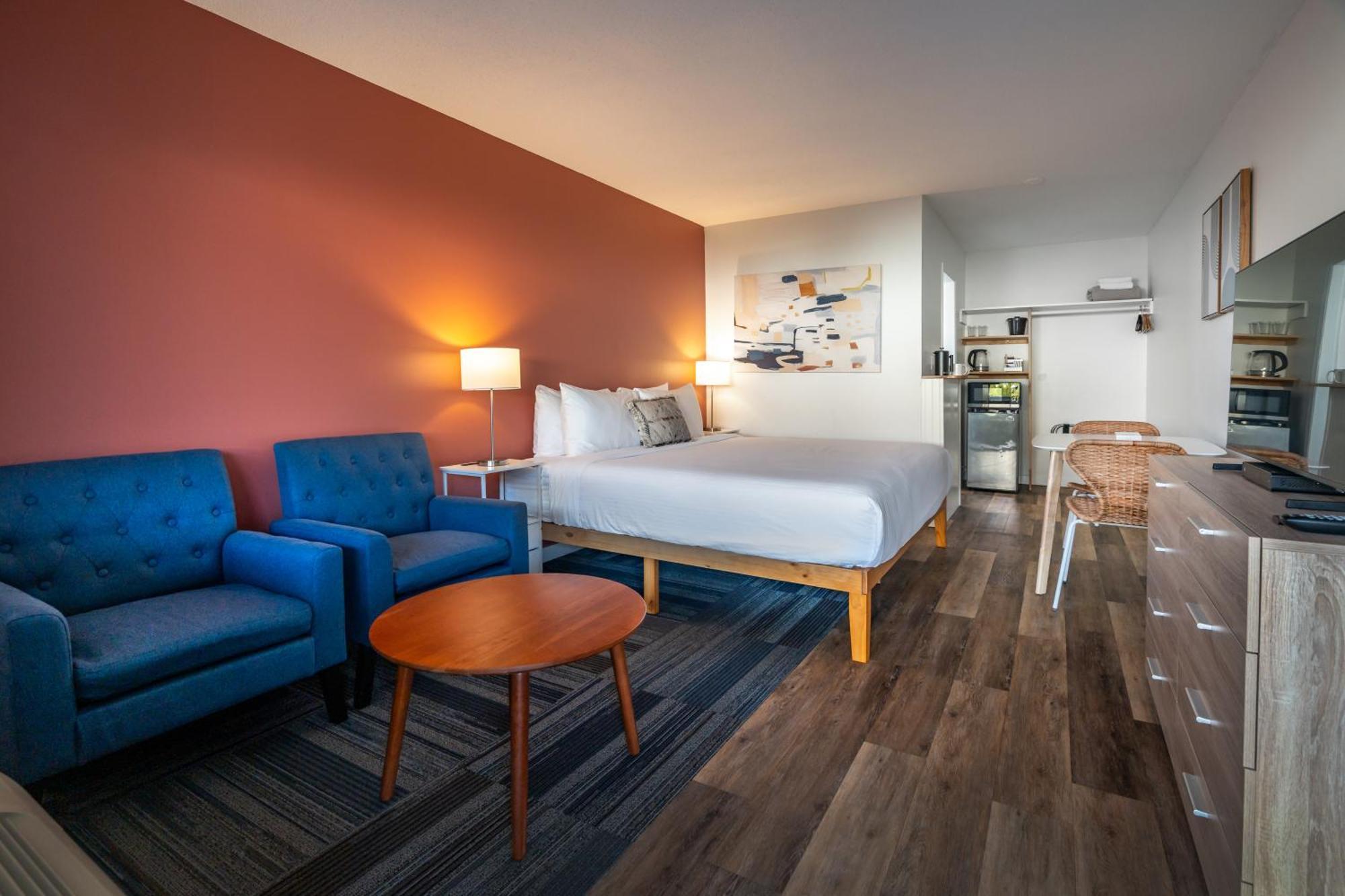 Okanagan Lakefront Resort Пентиктън Екстериор снимка